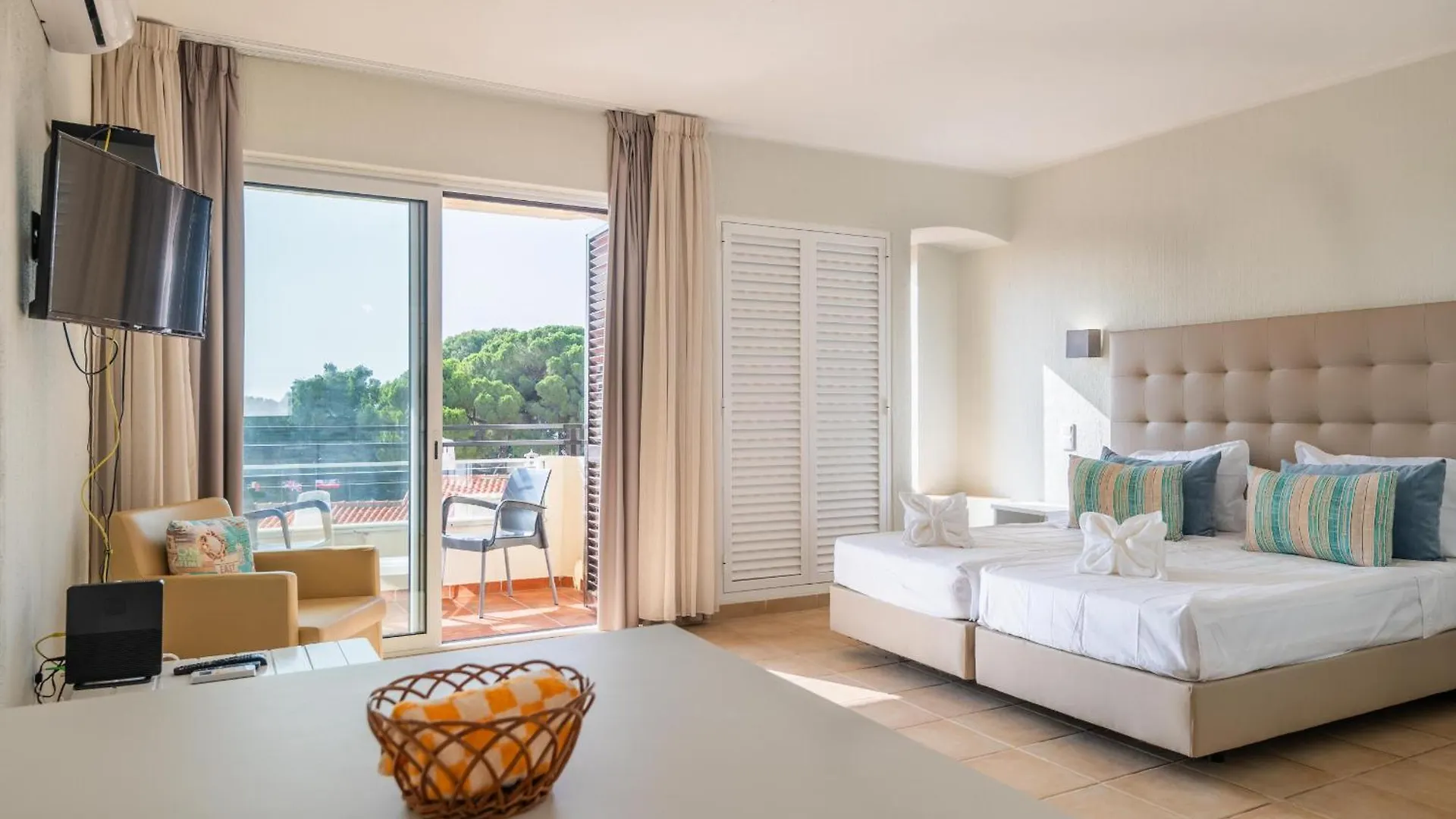 Studio With Sea View - Free Wi-Fi - Pool Albufeira