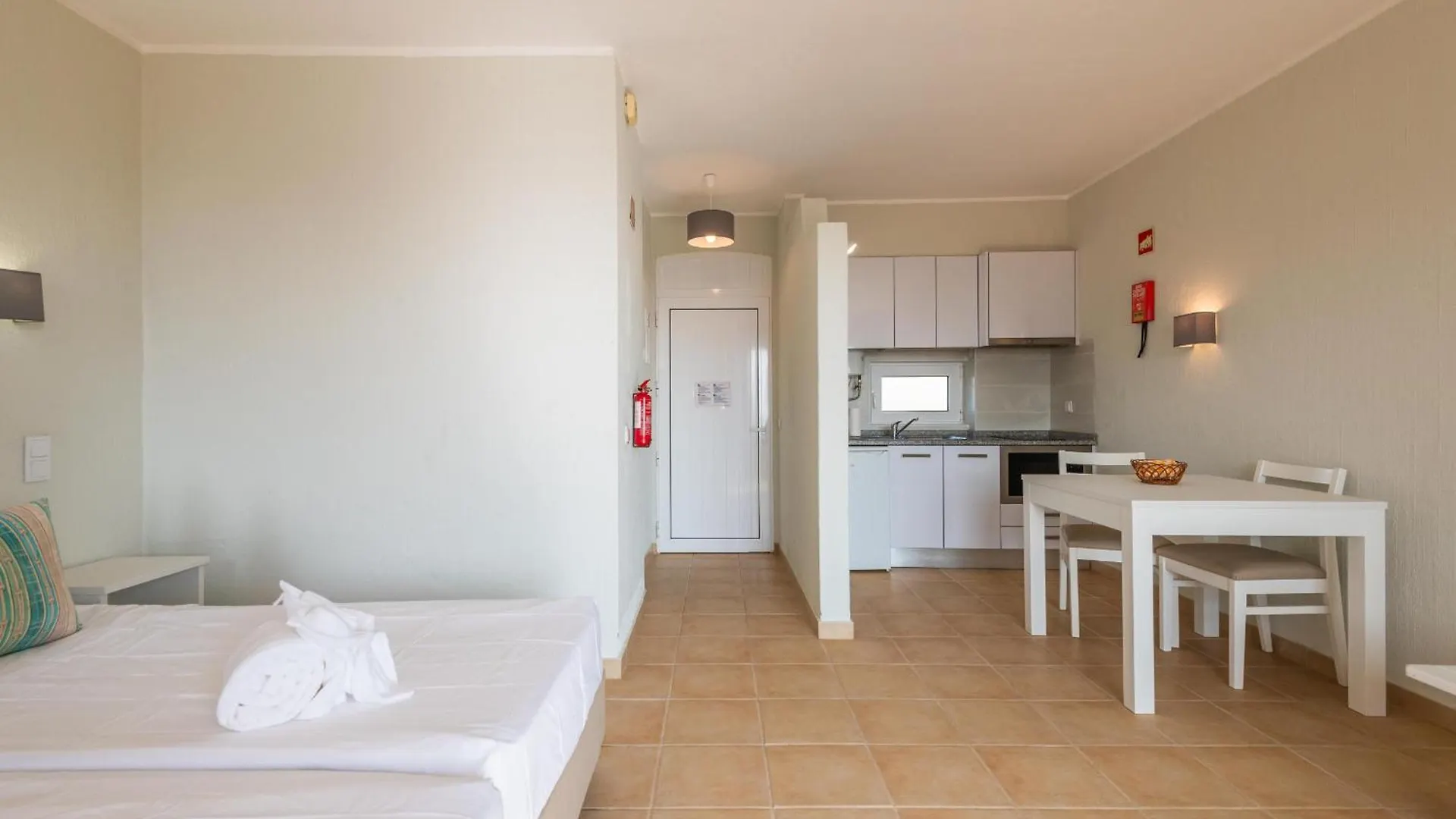 Studio With Sea View - Free Wi-Fi - Pool Albufeira Apartment